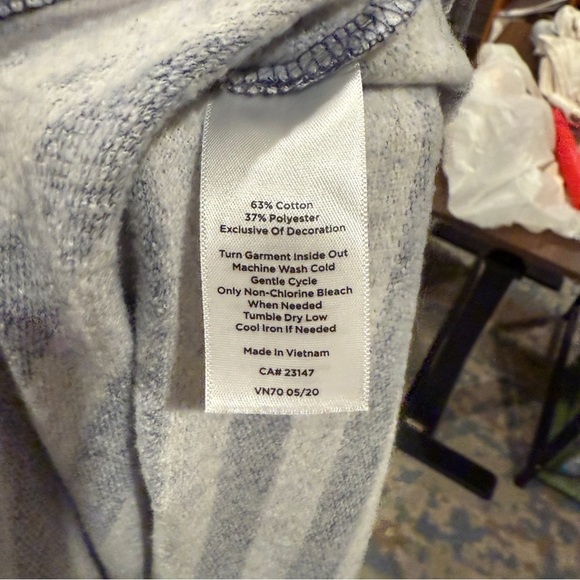 T by Talbots Striped Navy and Cream Sweatshirt Size X - Picture 5 of 5